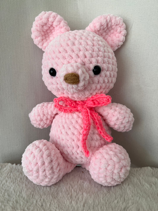 Medium cuddly teddy bear