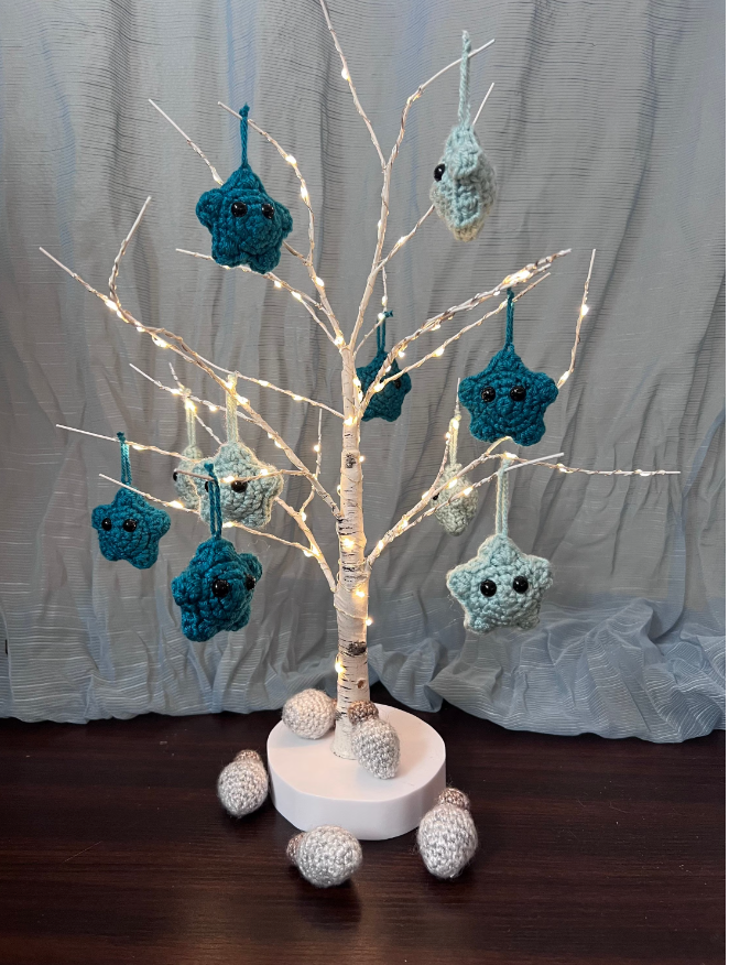 5 Mini crochet star ornaments