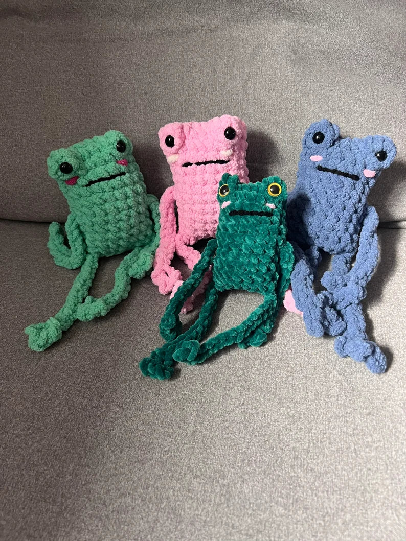 crochet leggy frog